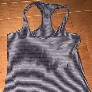 Lululemon top